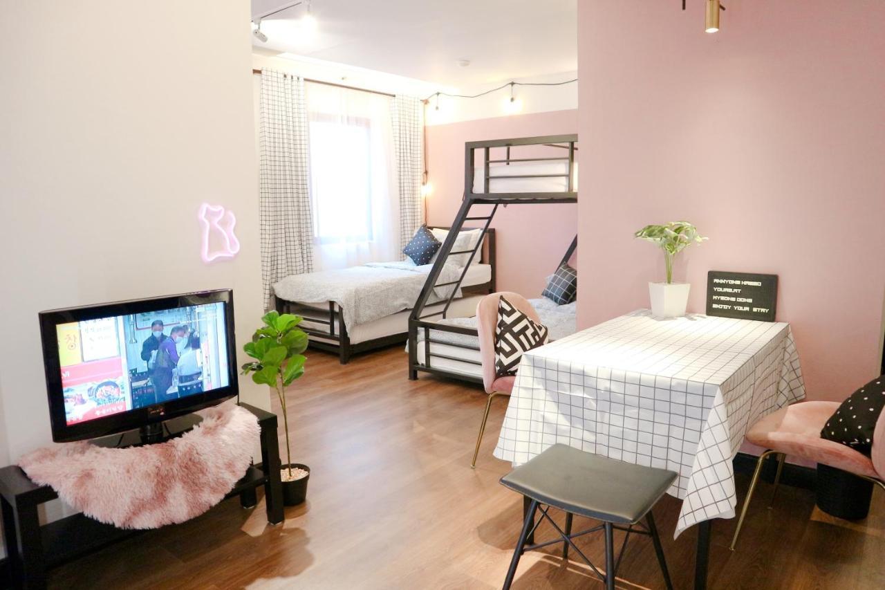 Youre At - The Majesty Apartment Bandung Exterior foto