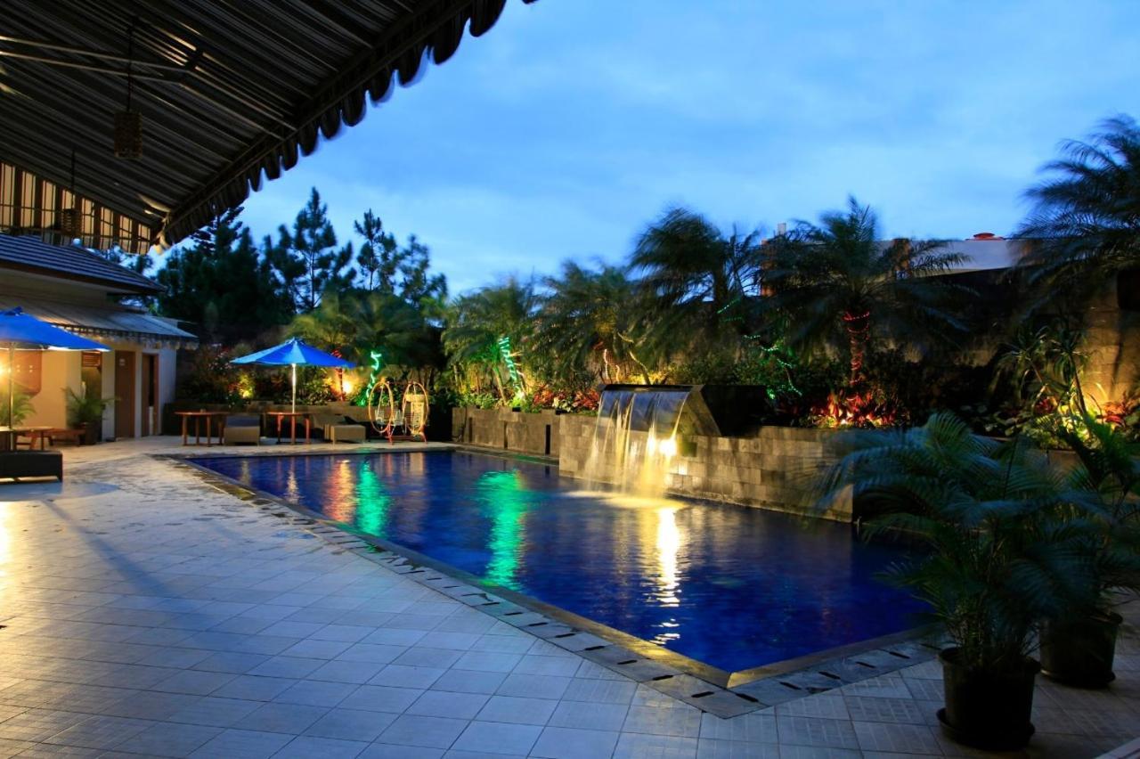 Youre At - The Majesty Apartment Bandung Exterior foto